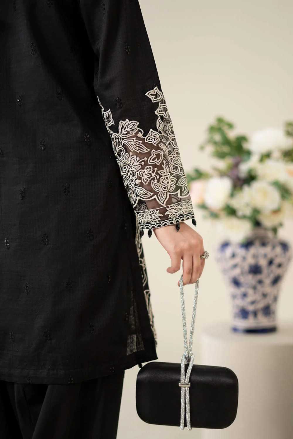 Luxury Embroidered Lawn 3 Piece